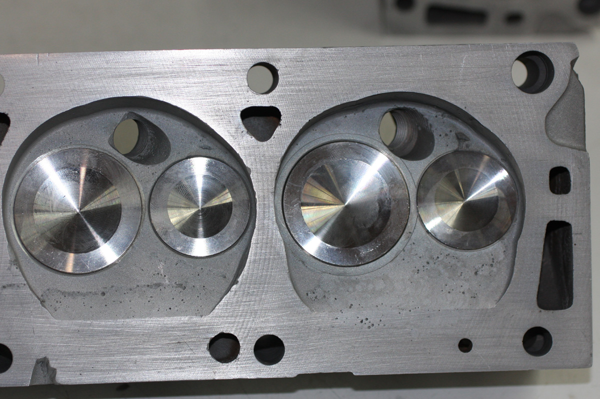 Ford 427 medium riser heads #4
