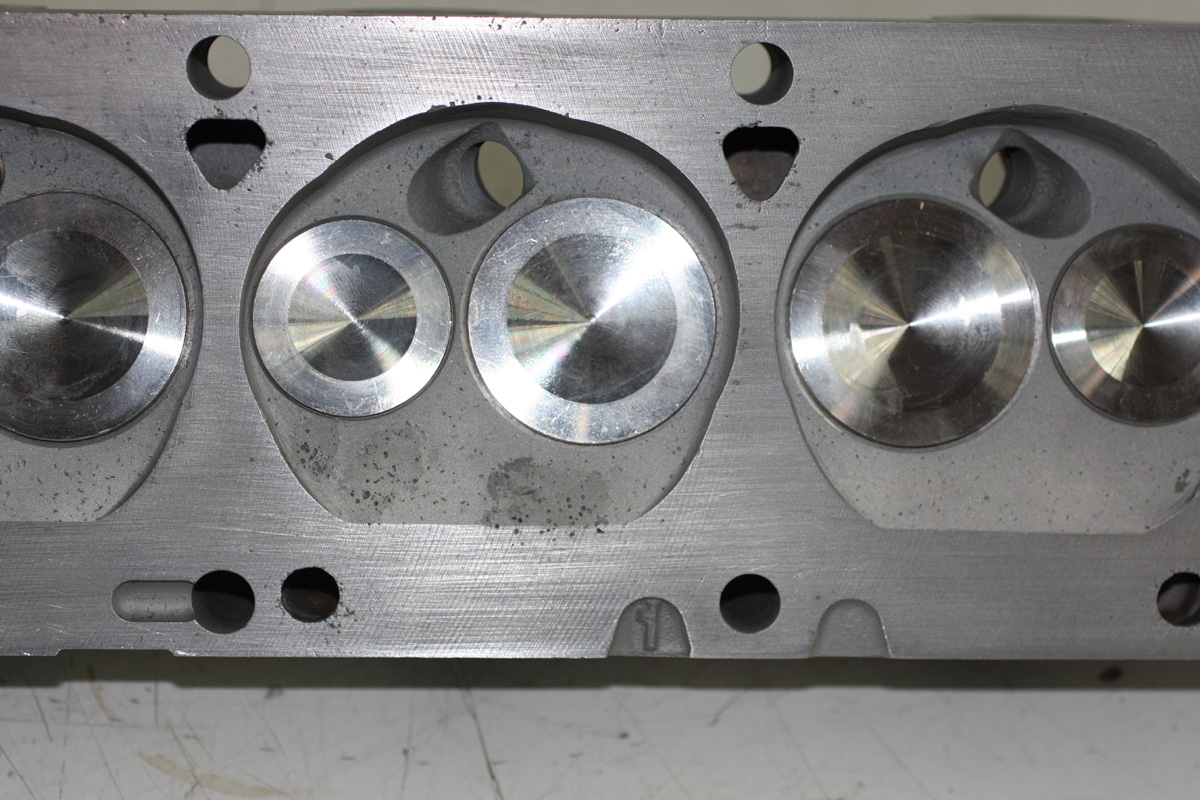 Ford 427 medium riser heads #9